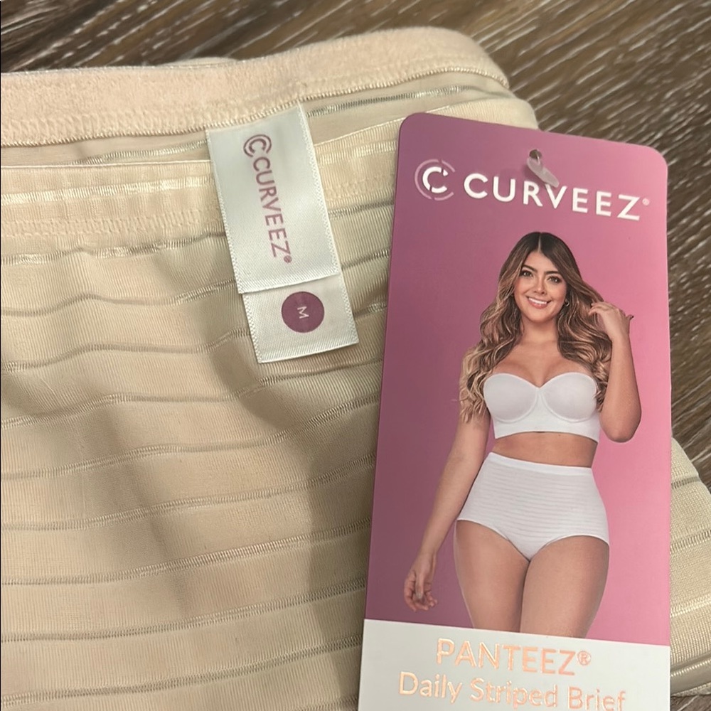 💙CurvEEZ Striped Brief in Cream